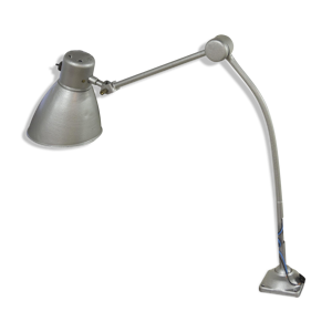 Positioning desk lamp
