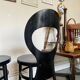 2 chaises "Mouette" par Baumann en bois noir