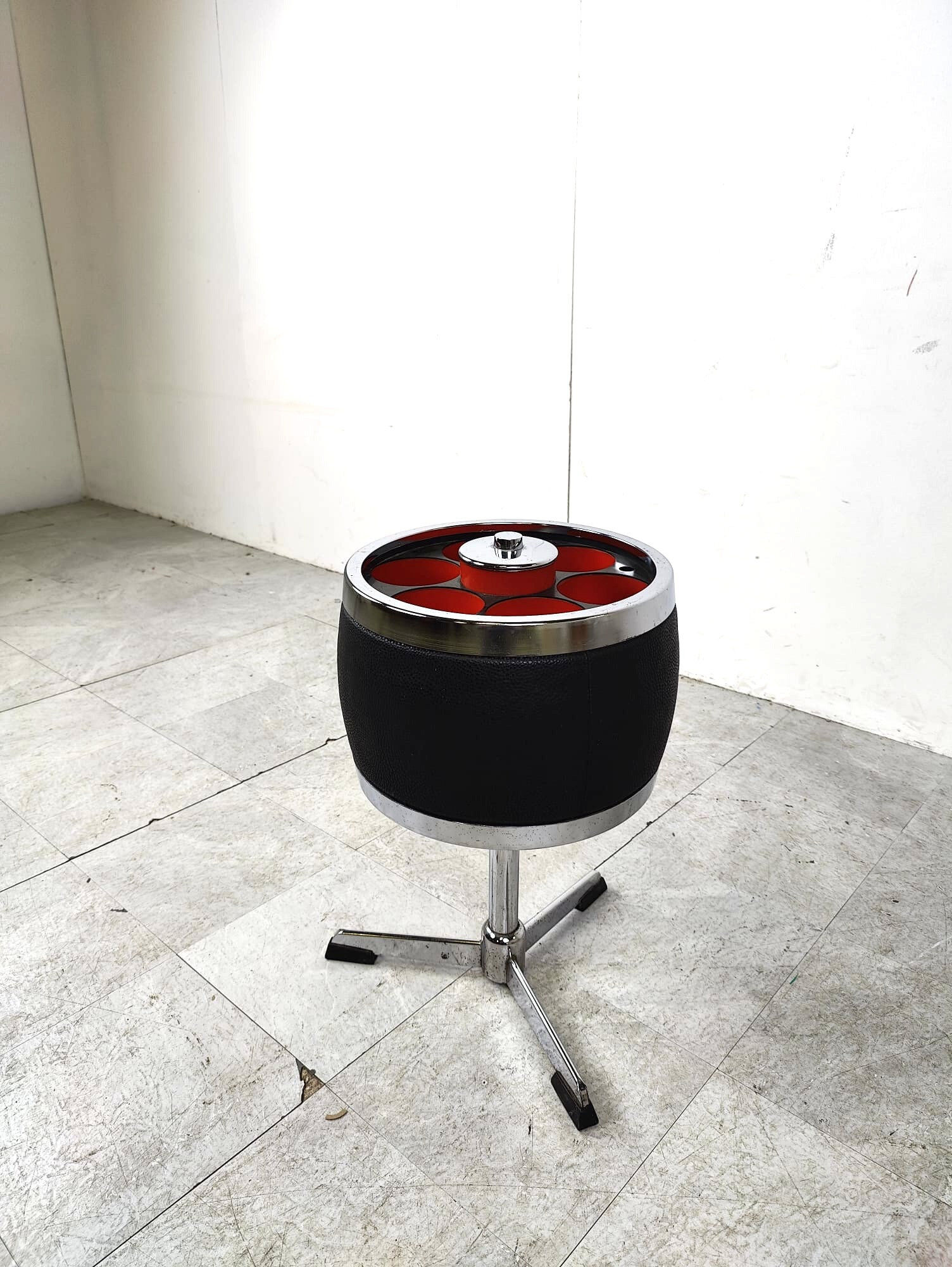Porte-bouteille de l'ère spatiale, années 1960