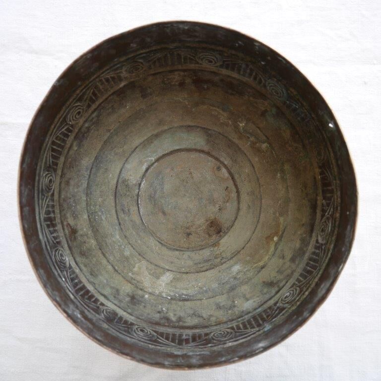 Set of 2 brass pot covers