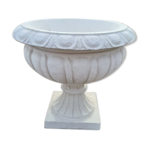 Vase médicis en pierre