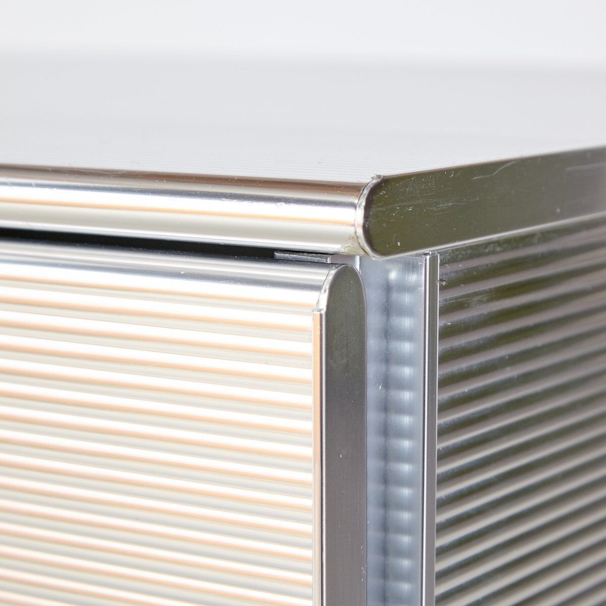 2000s aluminium drawers