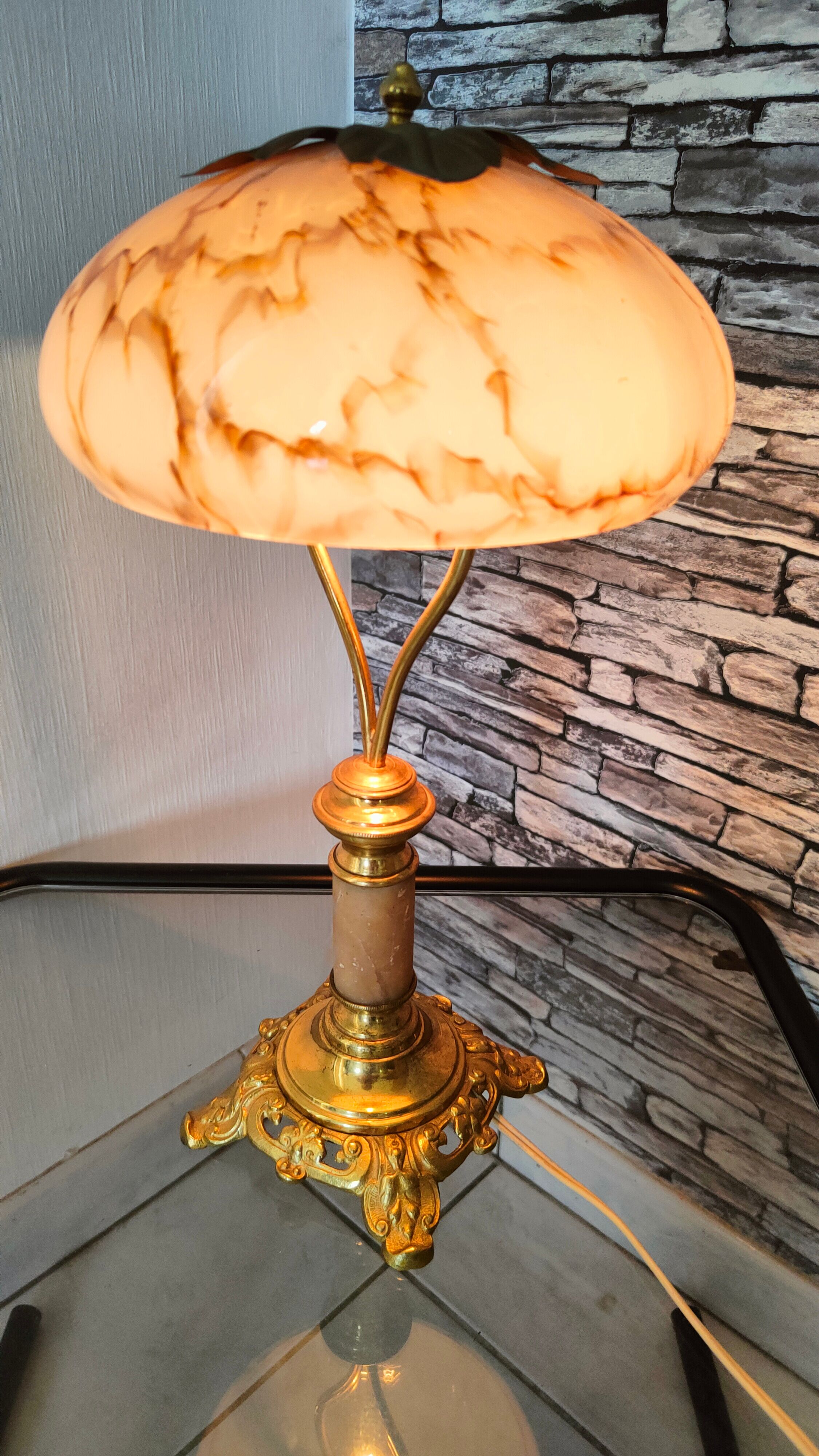 Clichy glass lamp