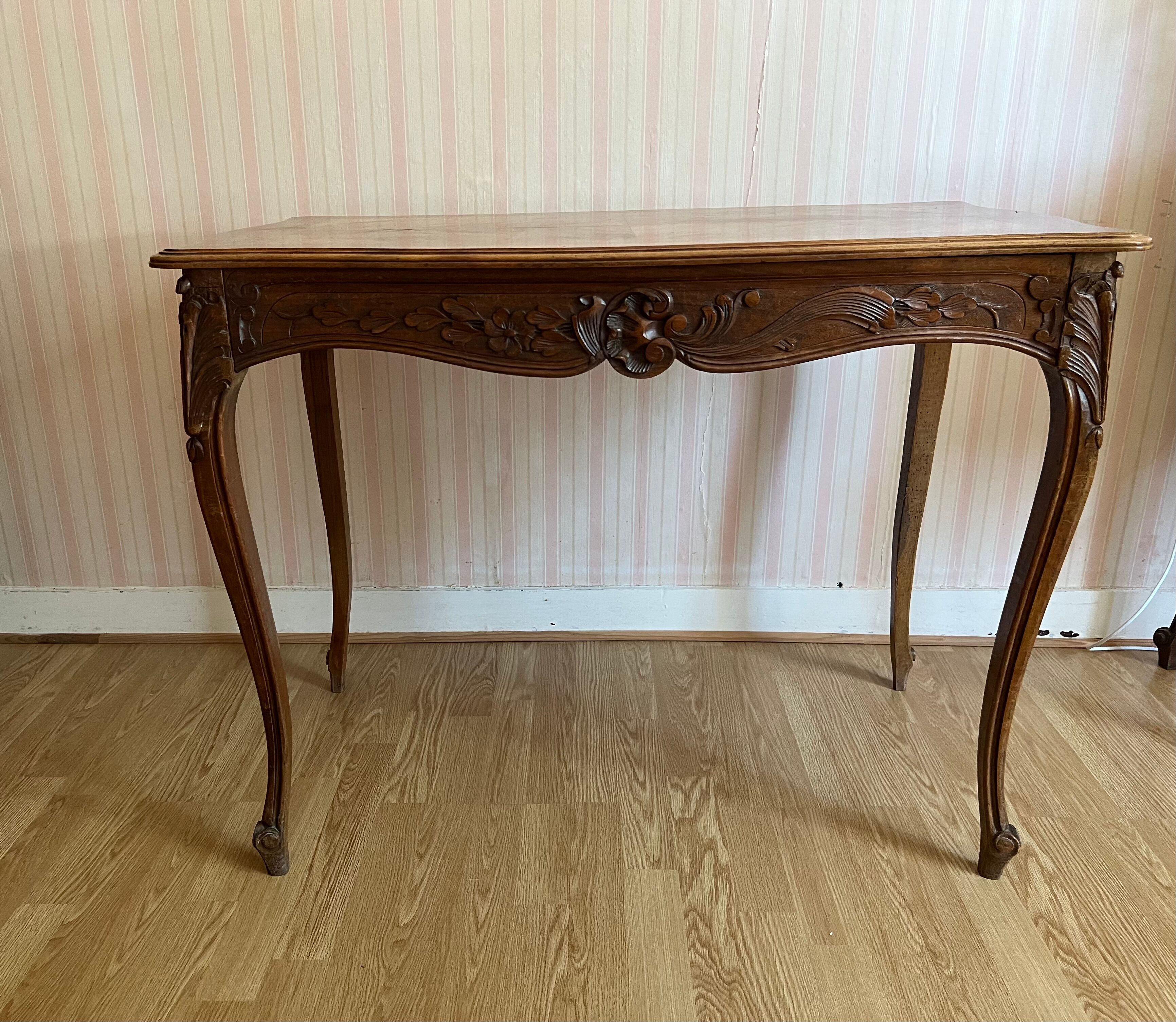 Louis XV side table or desk