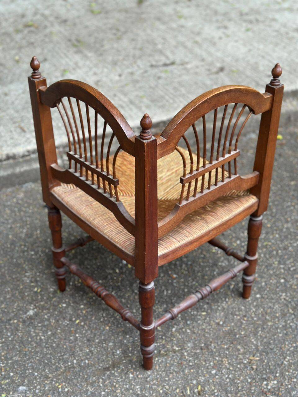 20th-century solid wood corner chair fan design