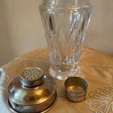 Crystal and metal shaker