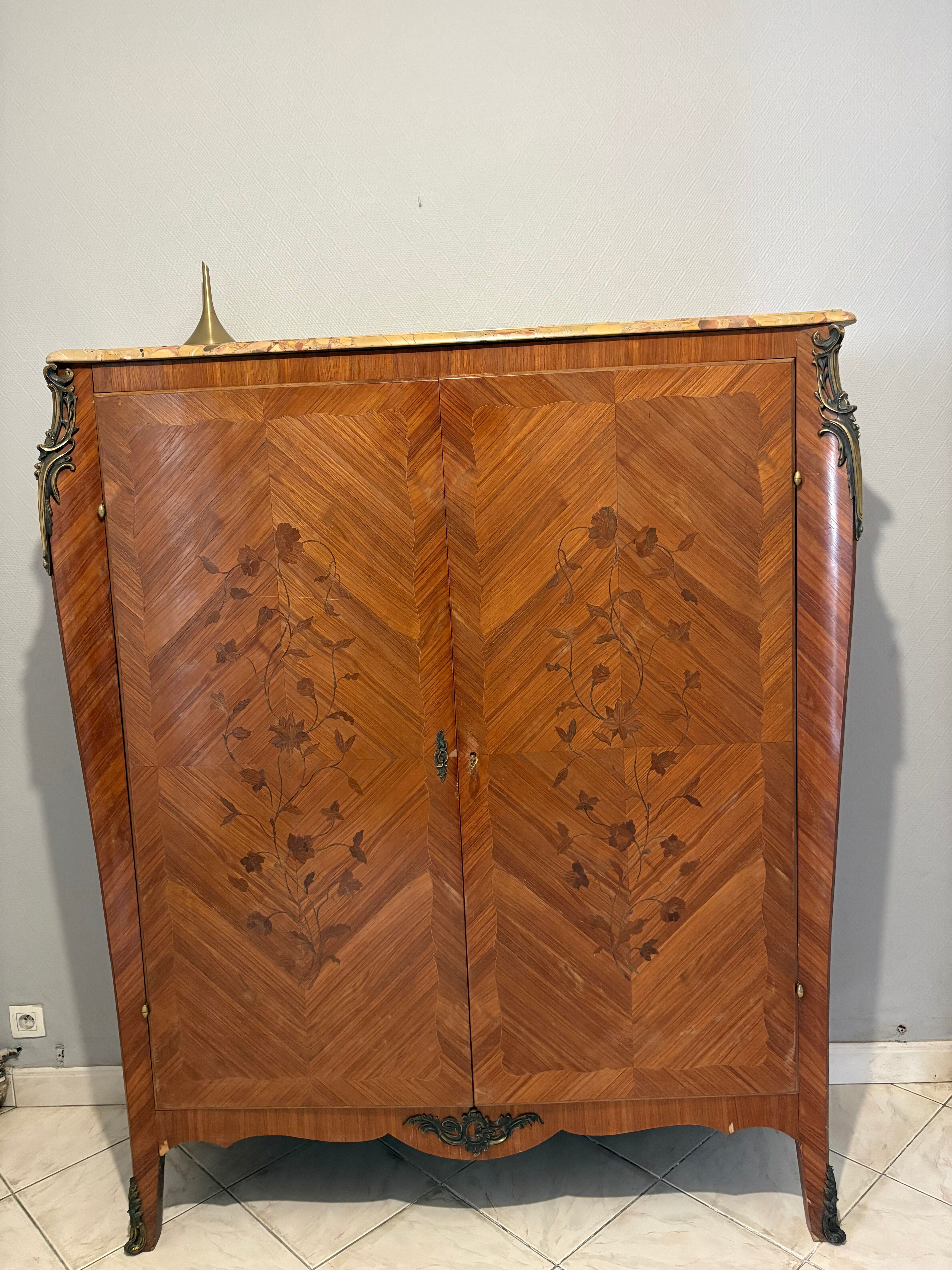 Louis XV style support table/pant drawer in marquetry