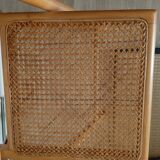 Folding chair in cannage