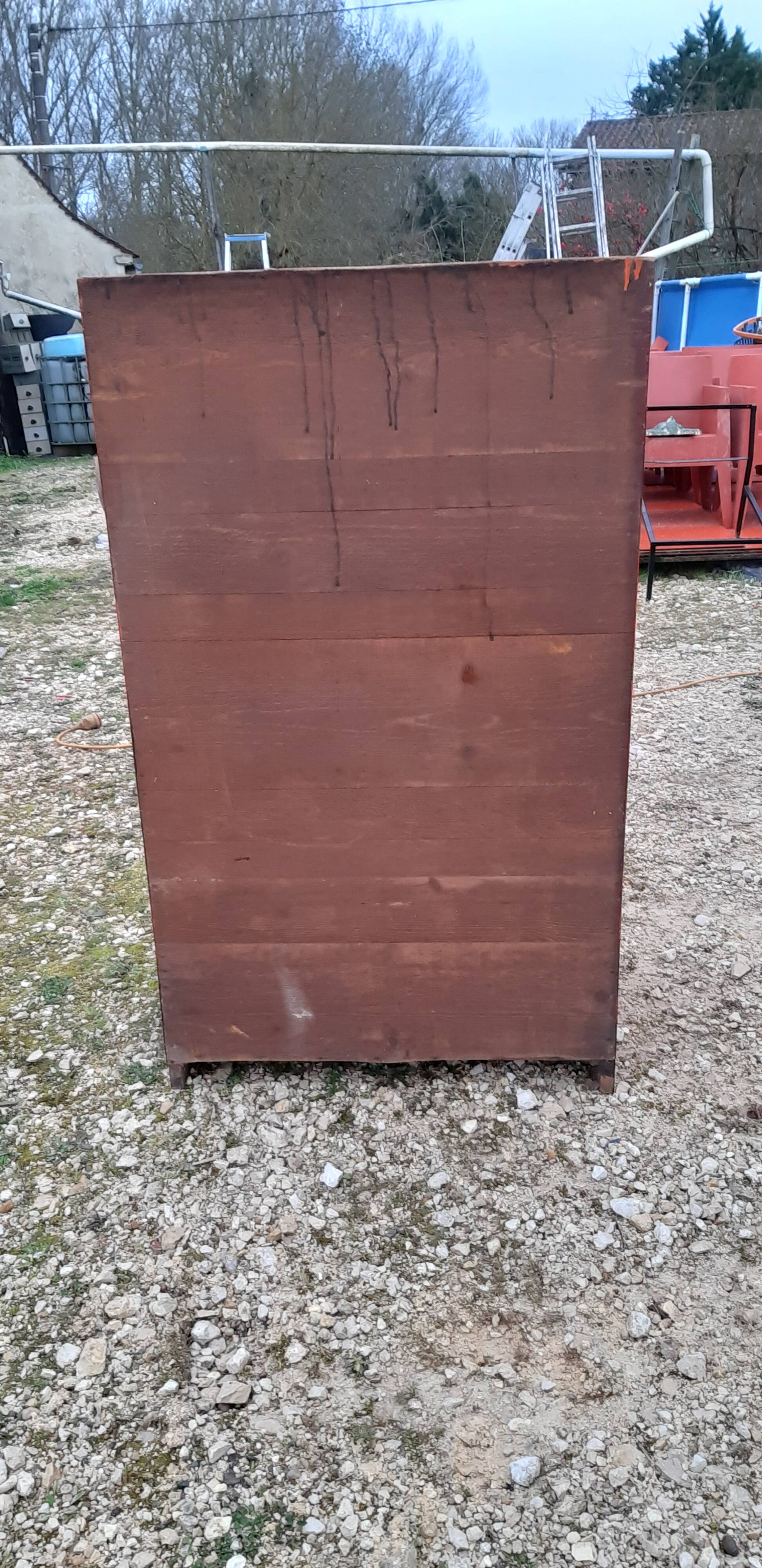 Printing cabinet 16 drawers with these lead letters