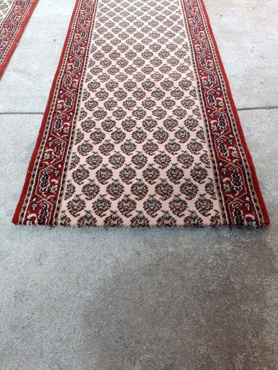 Pure new wool hallway rug Konia model from Lano, Belgium