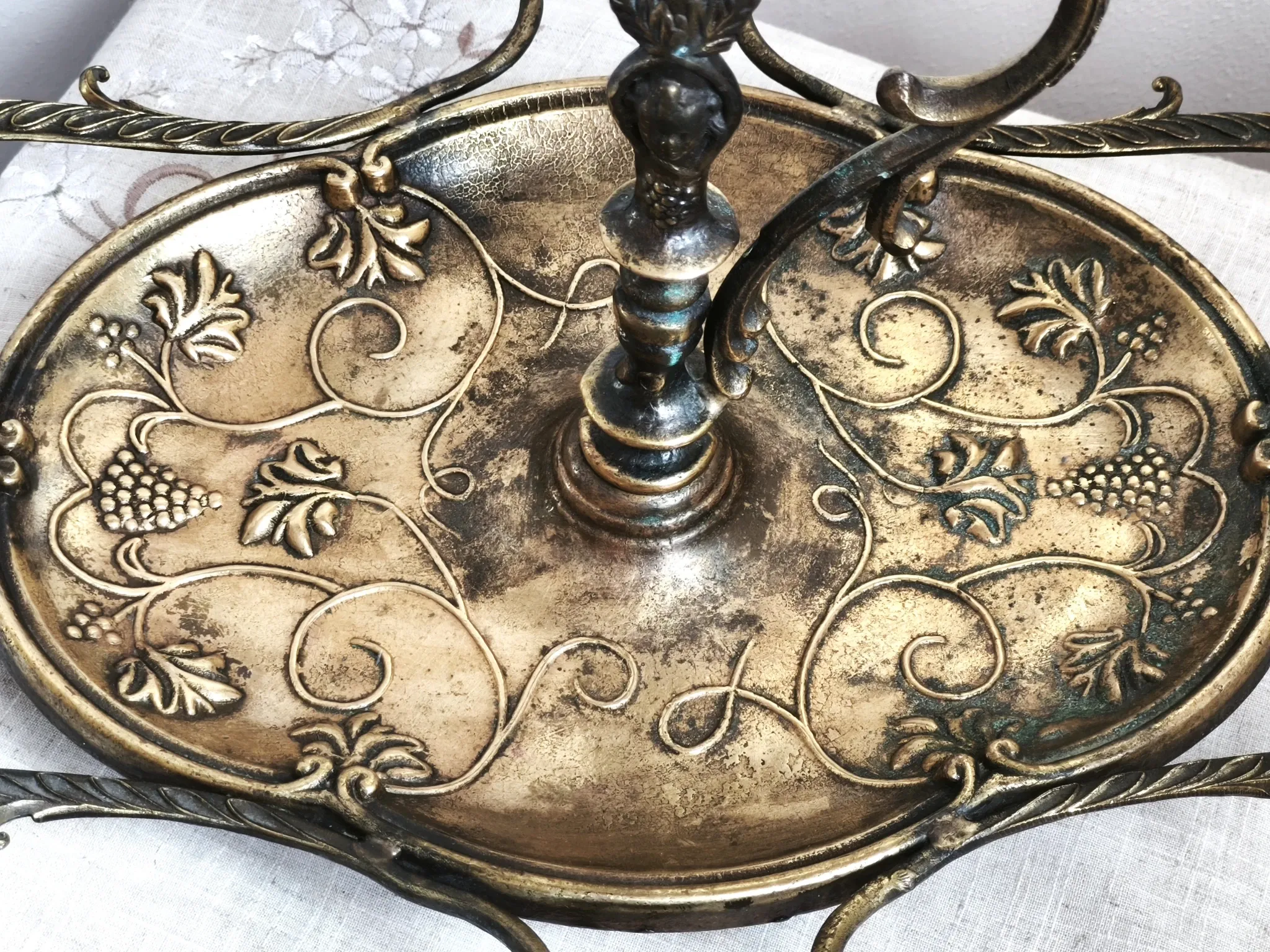 Italian brass umbrella stand, Art Nouveau style, with putti.