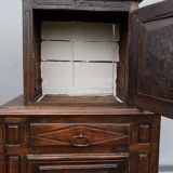 Armoire deux corps haut en retrait style Louis XIII