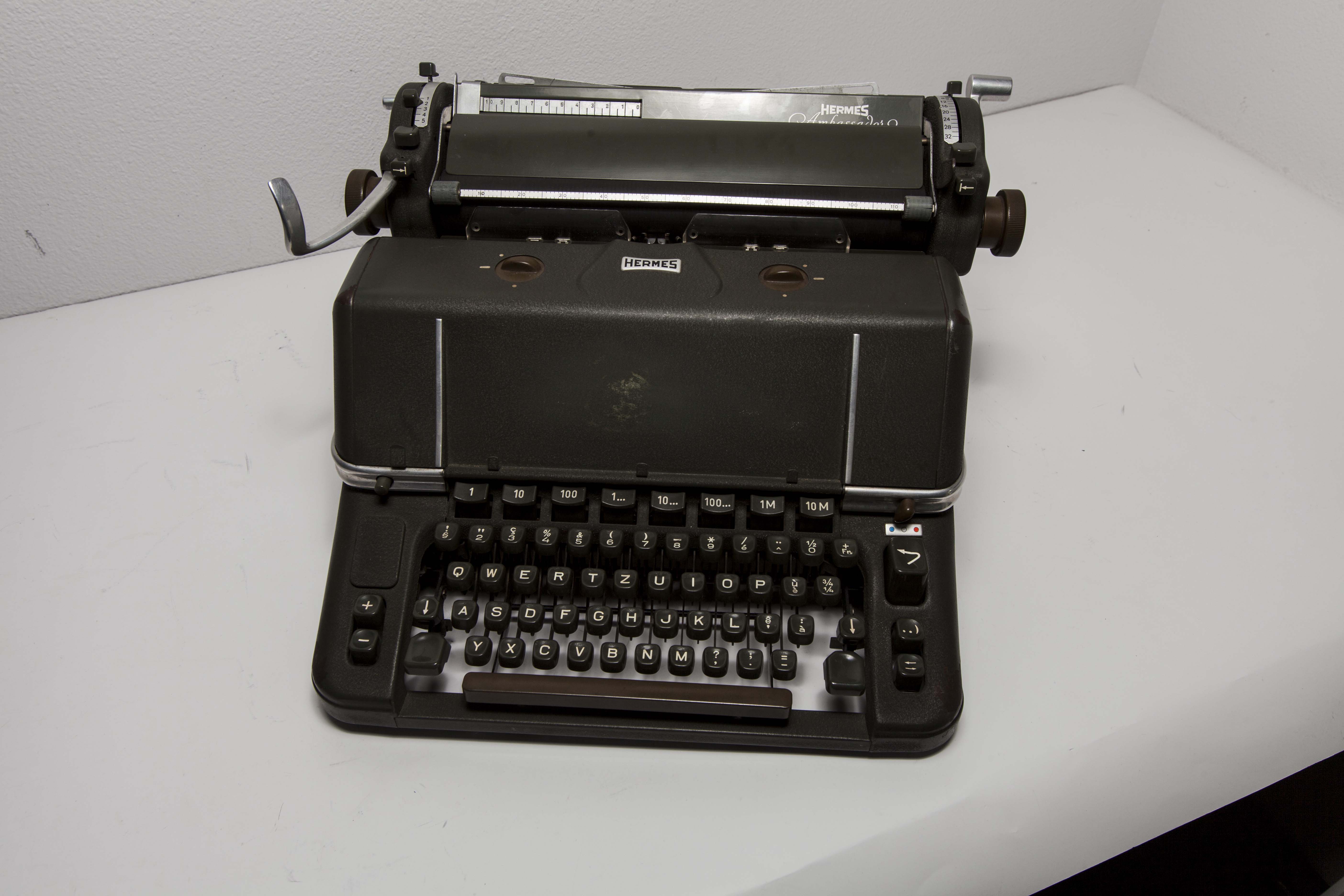 Hermes ambassador typewriter, 1952