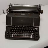 Hermes ambassador typewriter, 1952