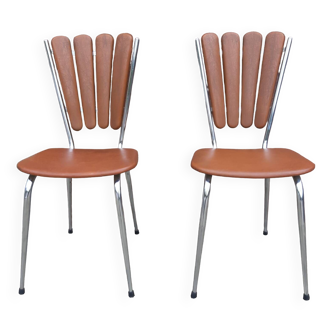 2 “Pétal” chairs from Soudévinyl