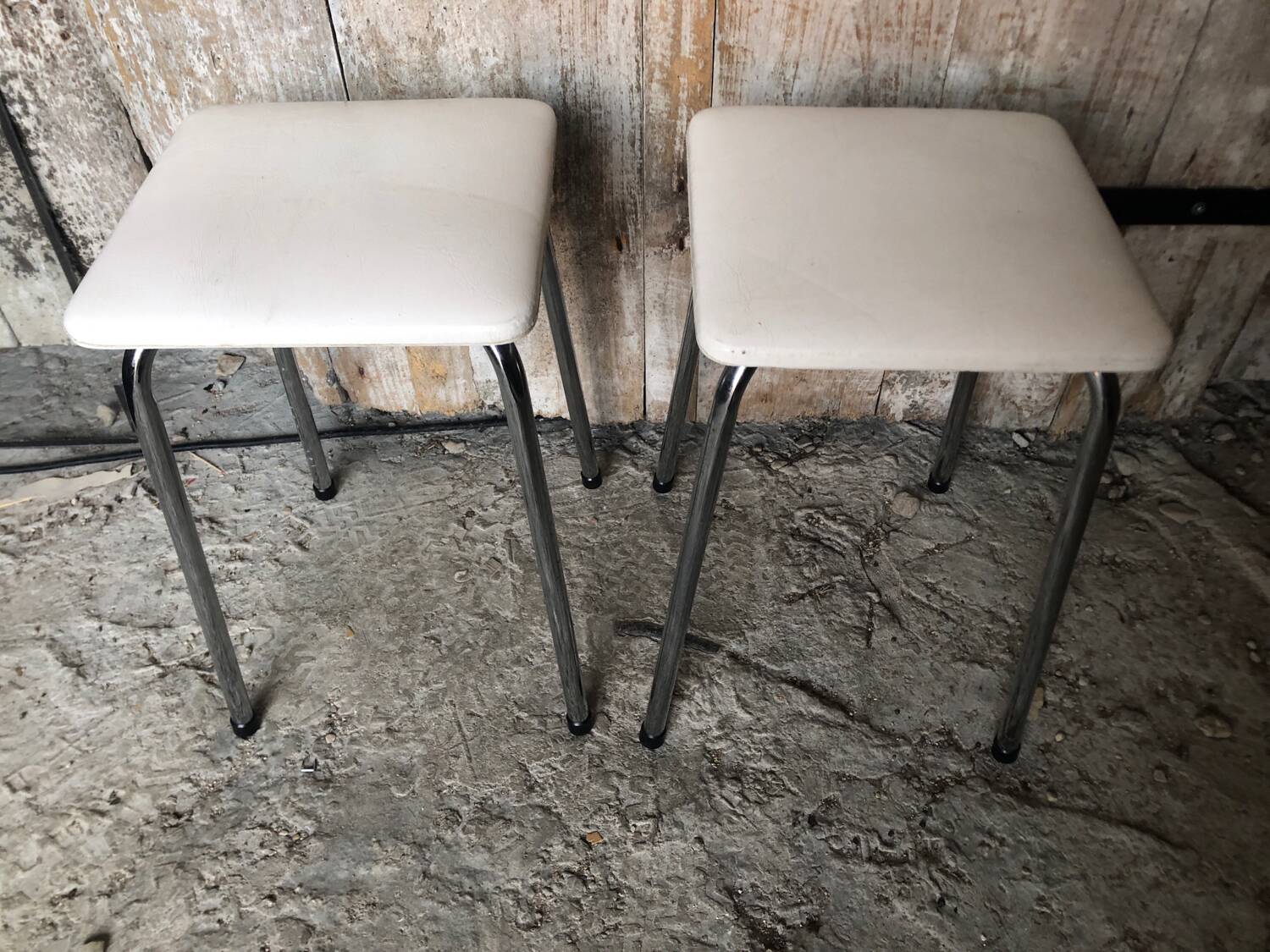 Pair of chromed metal stool + skai seat 1970s vintage
