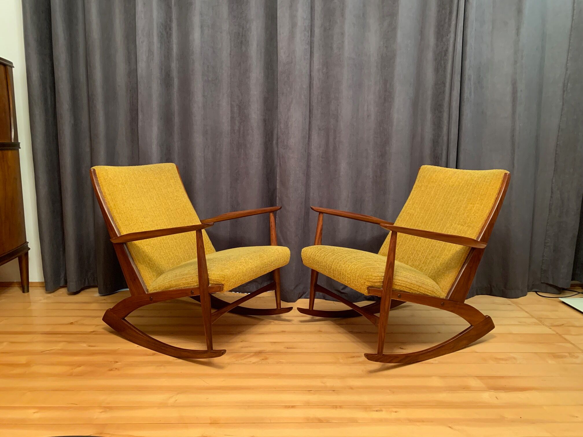 Pair of rocking chairs, designed by Georg Jensen, Kubus Møbler, Denmark, 1950s