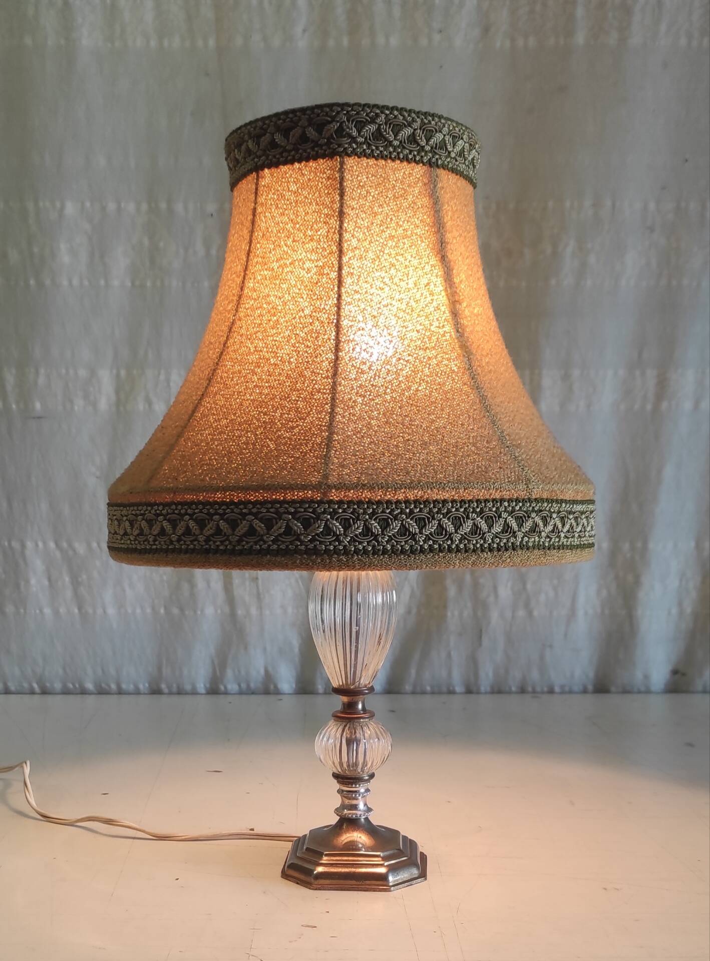 Table lamp in brass and glass - mid 20th century