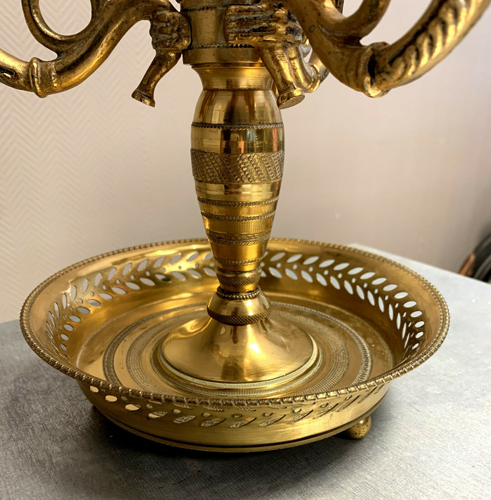 Empire hot water lamp in gilded bronze and painted sheet metal