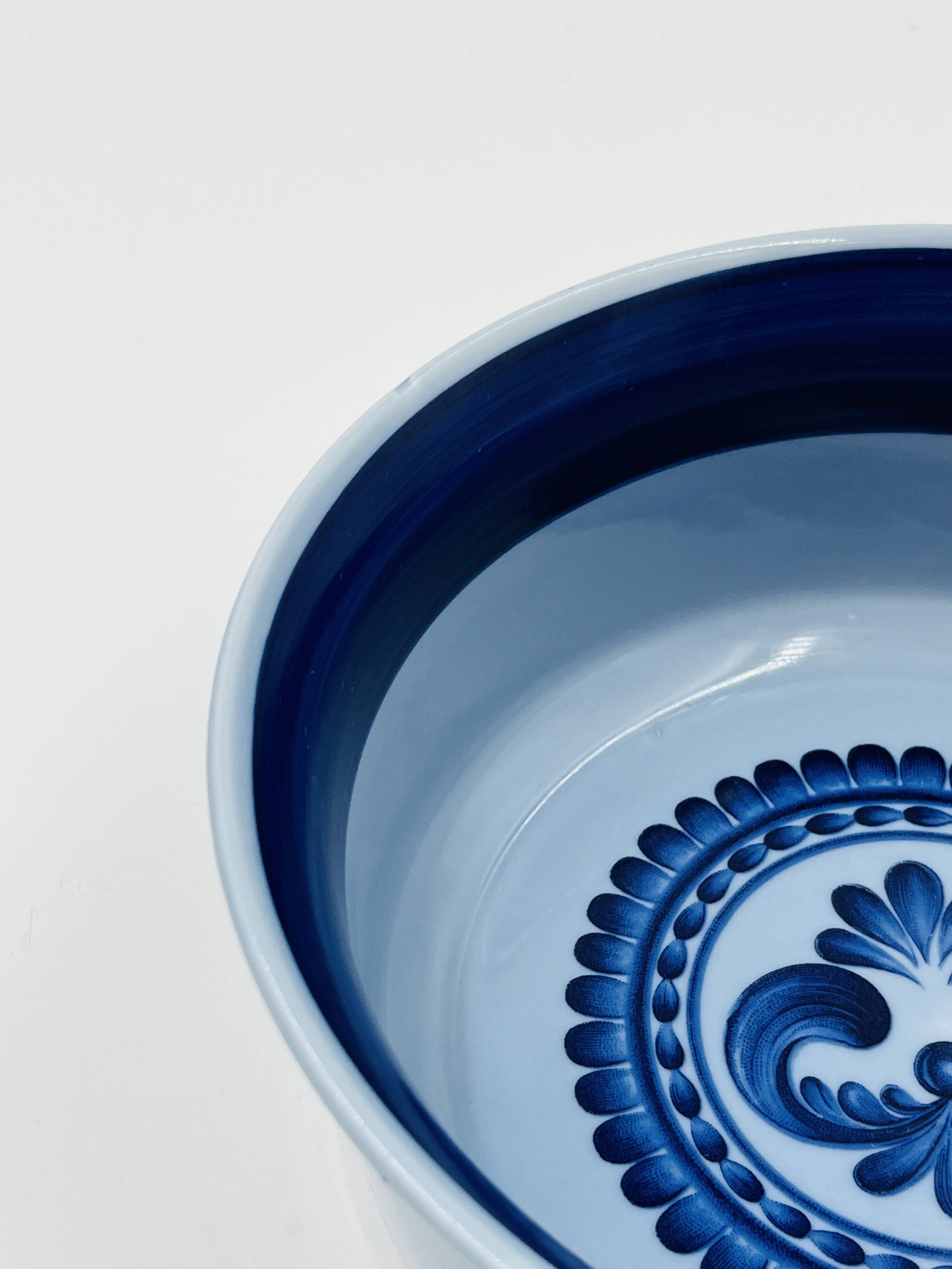 Saladier en porcelaine Bleu Saxe Kahla GDR