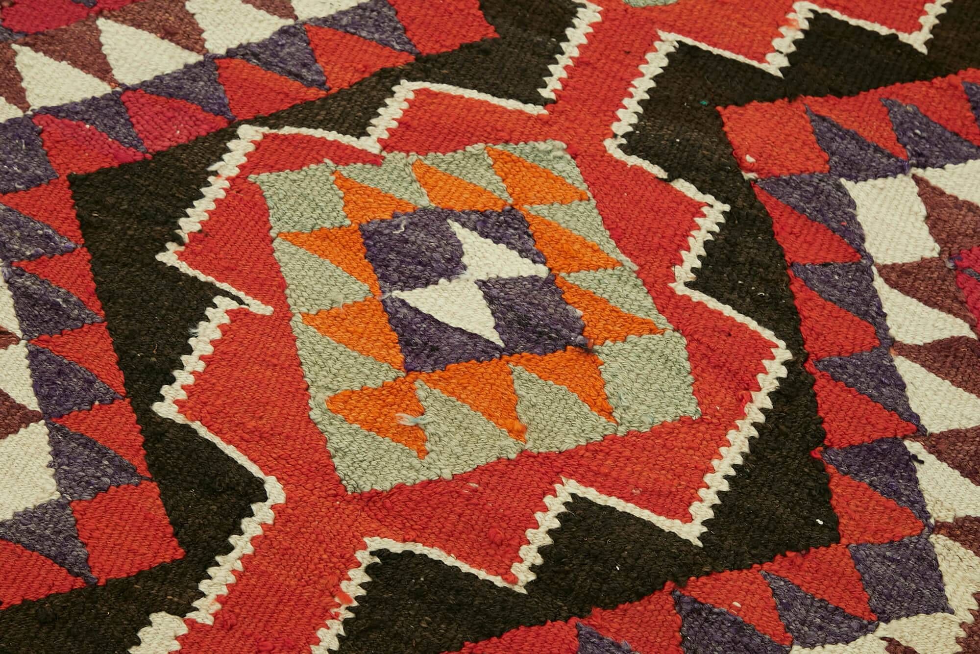 Turkish Handwoven Vintage Herki Kilim 92 cm x 342 cm