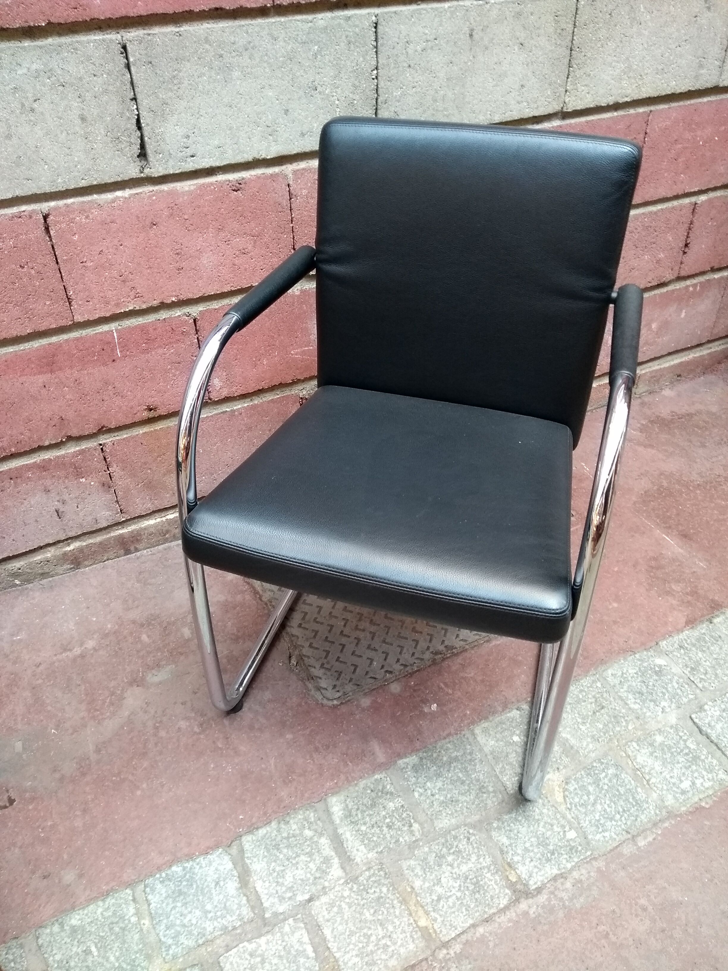 Antonio Citterio armchair leather and chromed steel Vitra edition