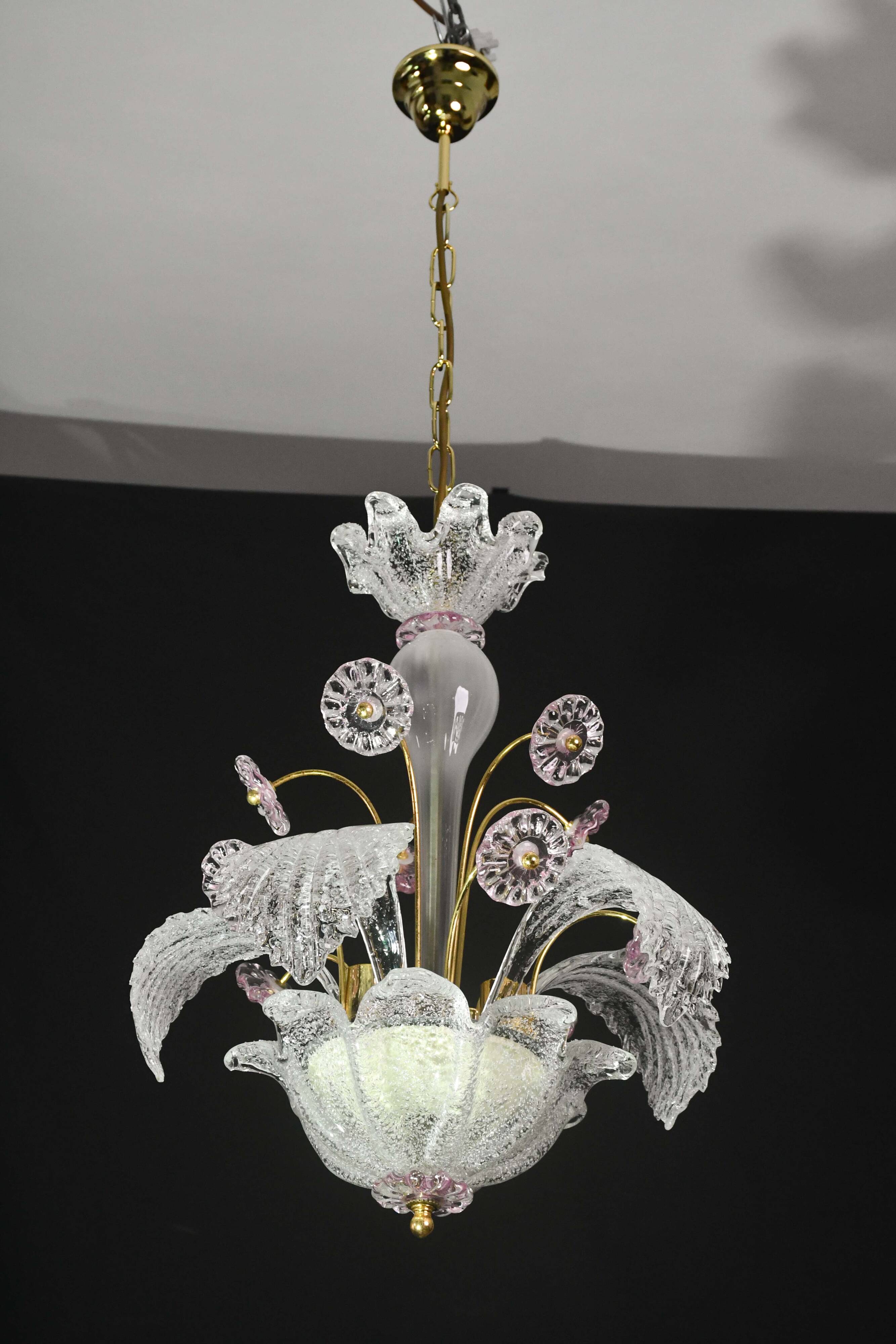 vintage Venetian chandelier, pink flower Murano glass, 1970s