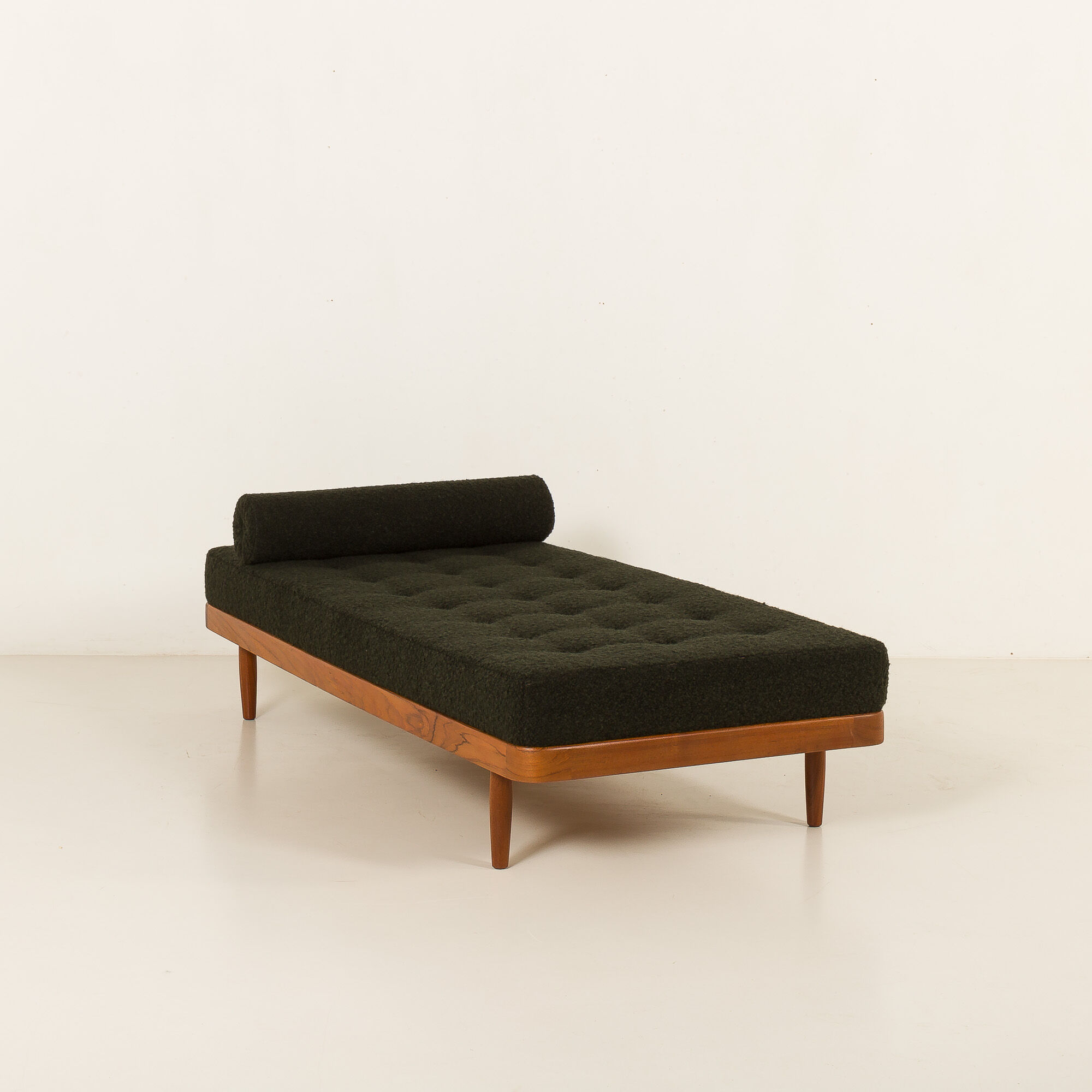 Danish teak daybed in thick boucle fabric, 1960s
