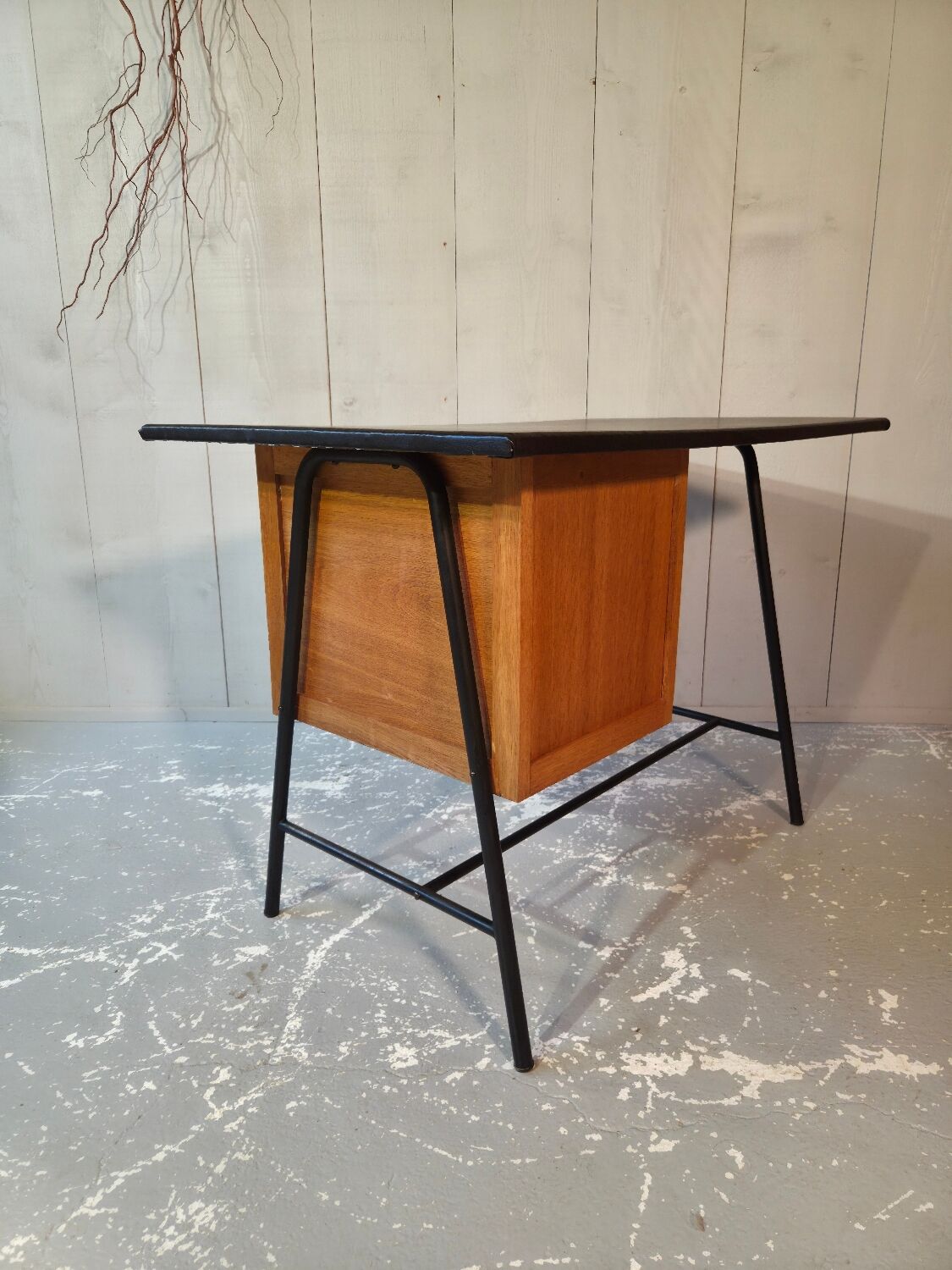Modernist desk