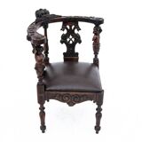 Fauteuil d'angle ancien, Europe occidentale, vers 1900.
