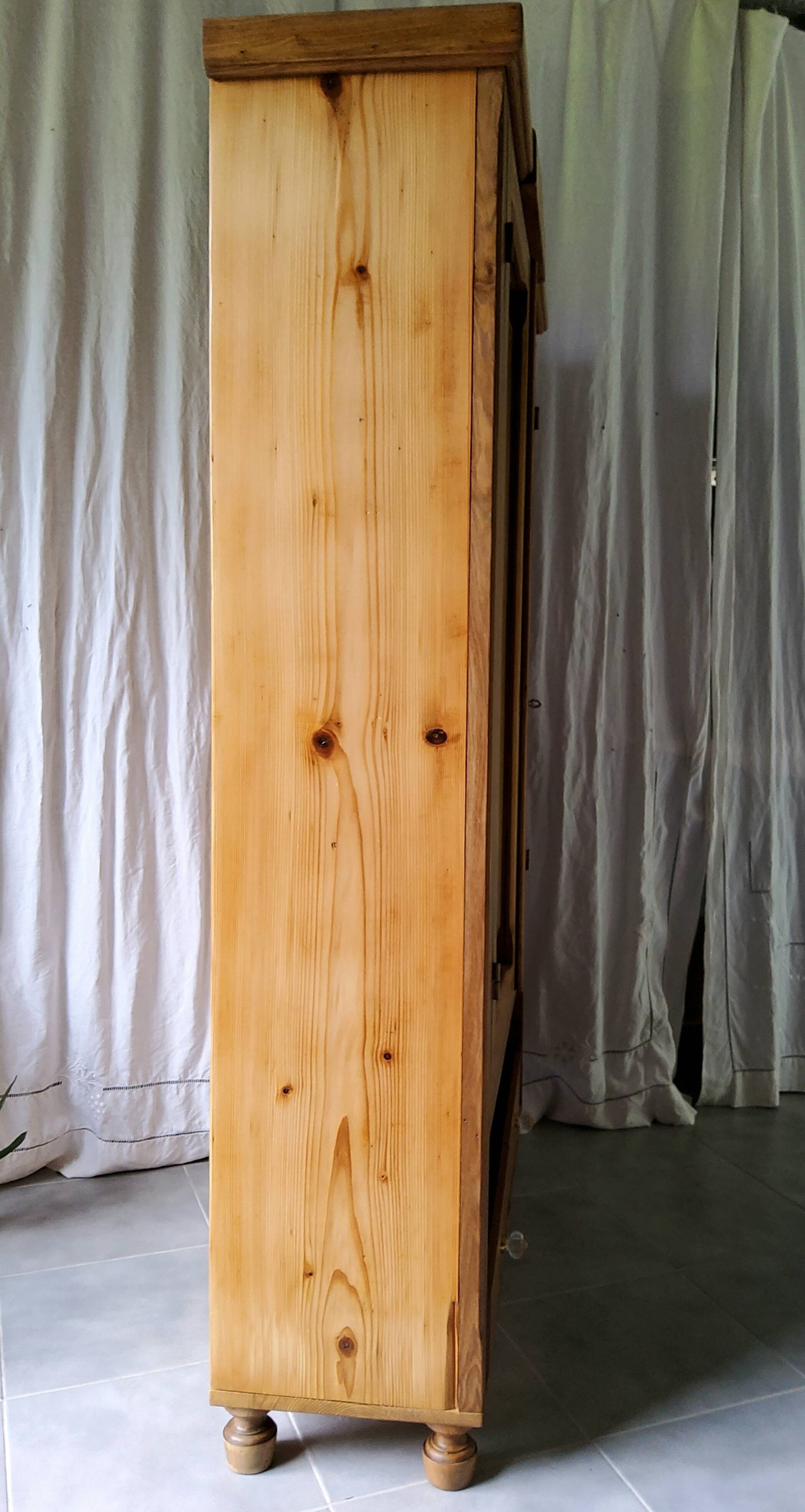 Glass-fronted bookcase