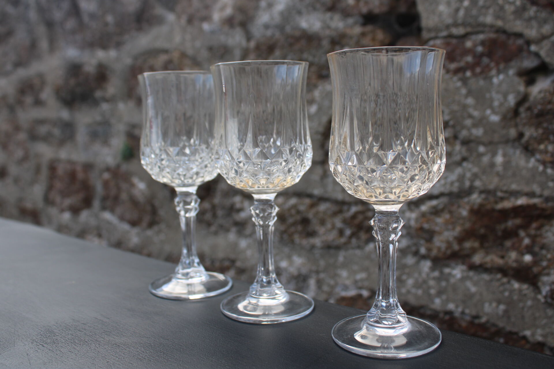 4 crystal flutes