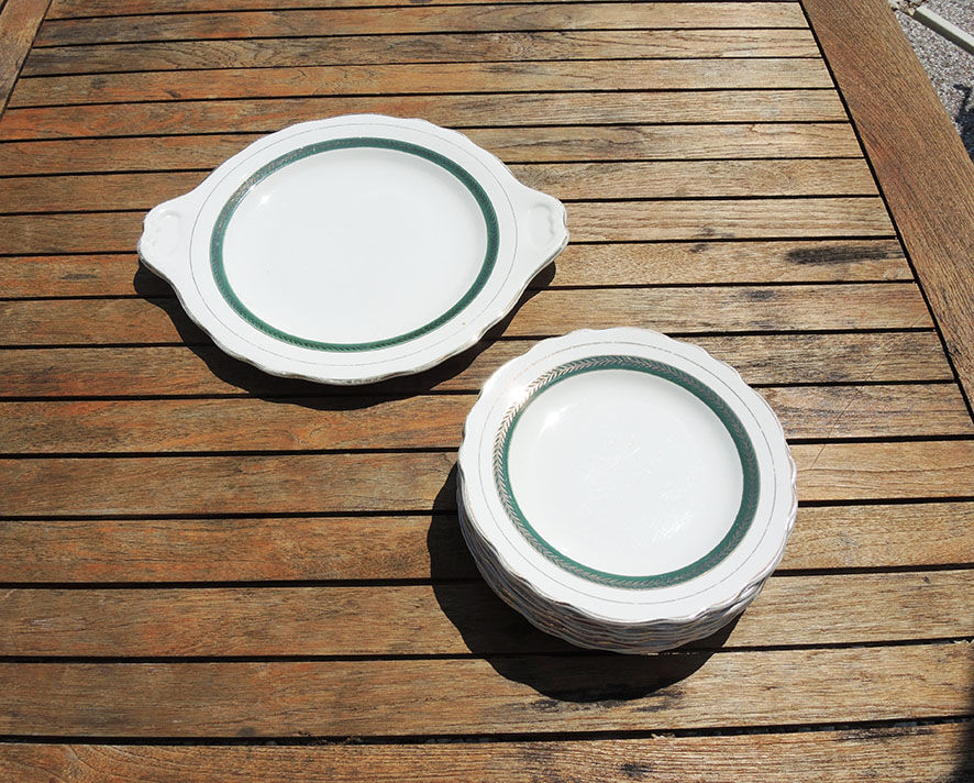 Former salins ceramic cheese service