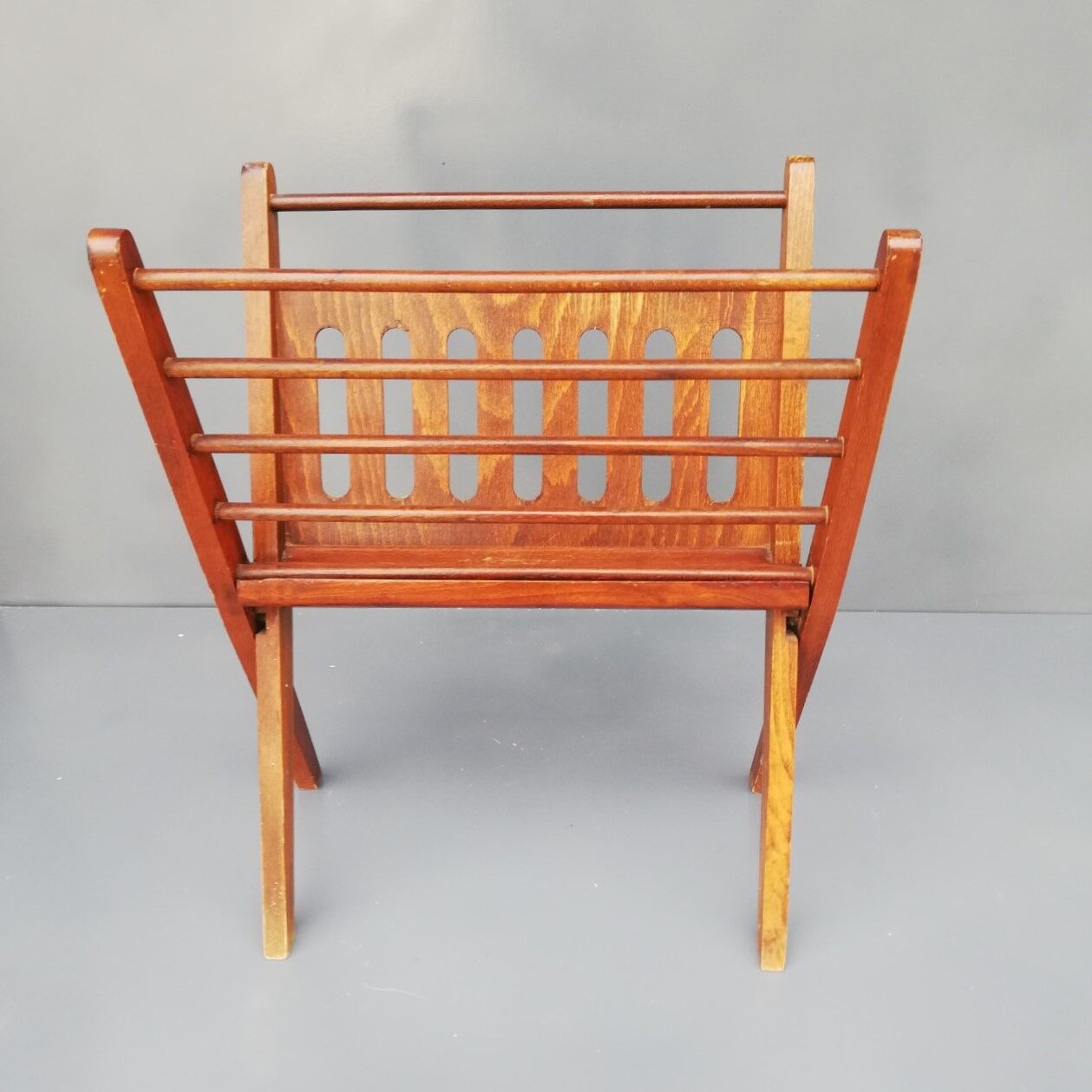 Scandinavian magazine rack of Cees Braakman