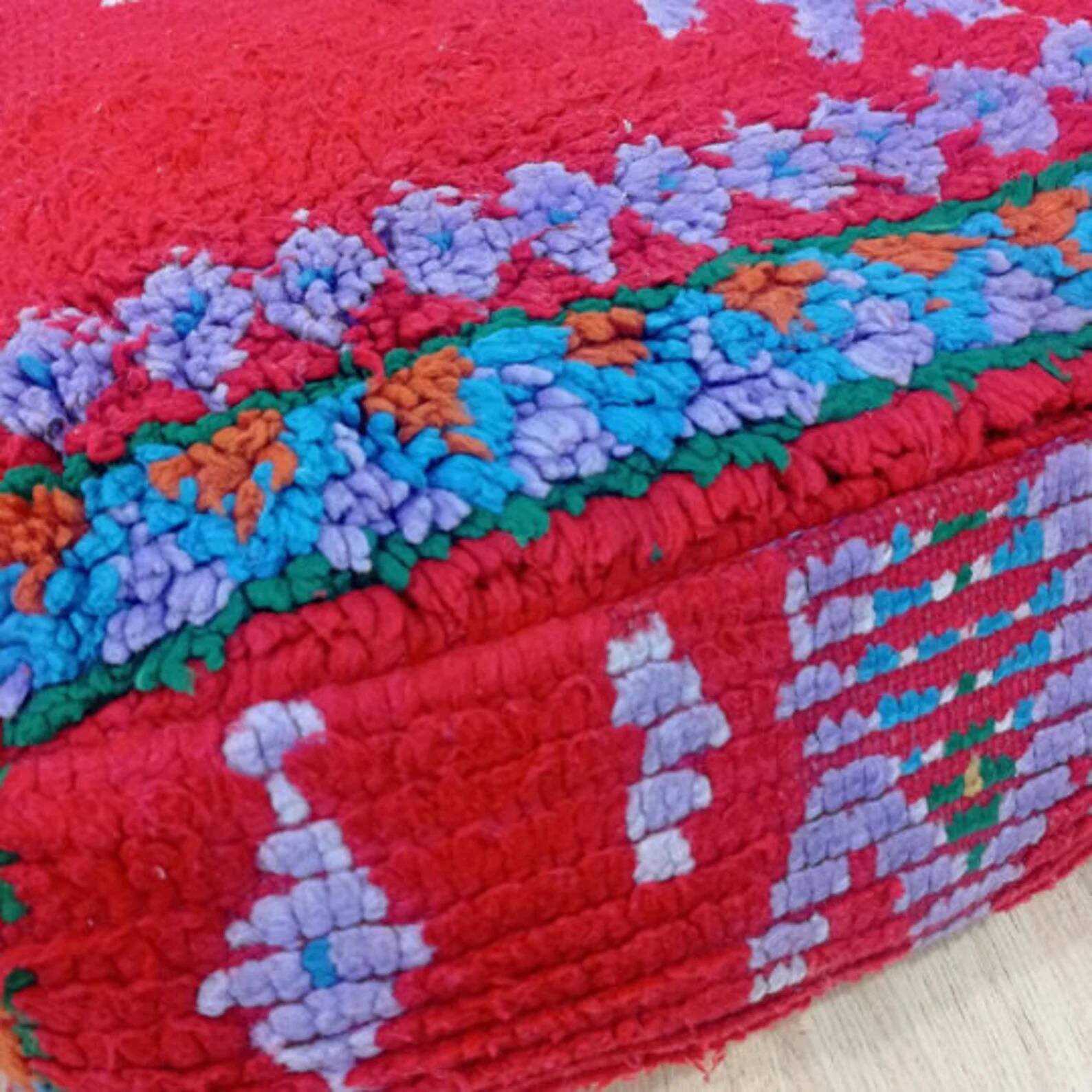 Handmade Berber pouf in wool 60 X 60 X 20 CM