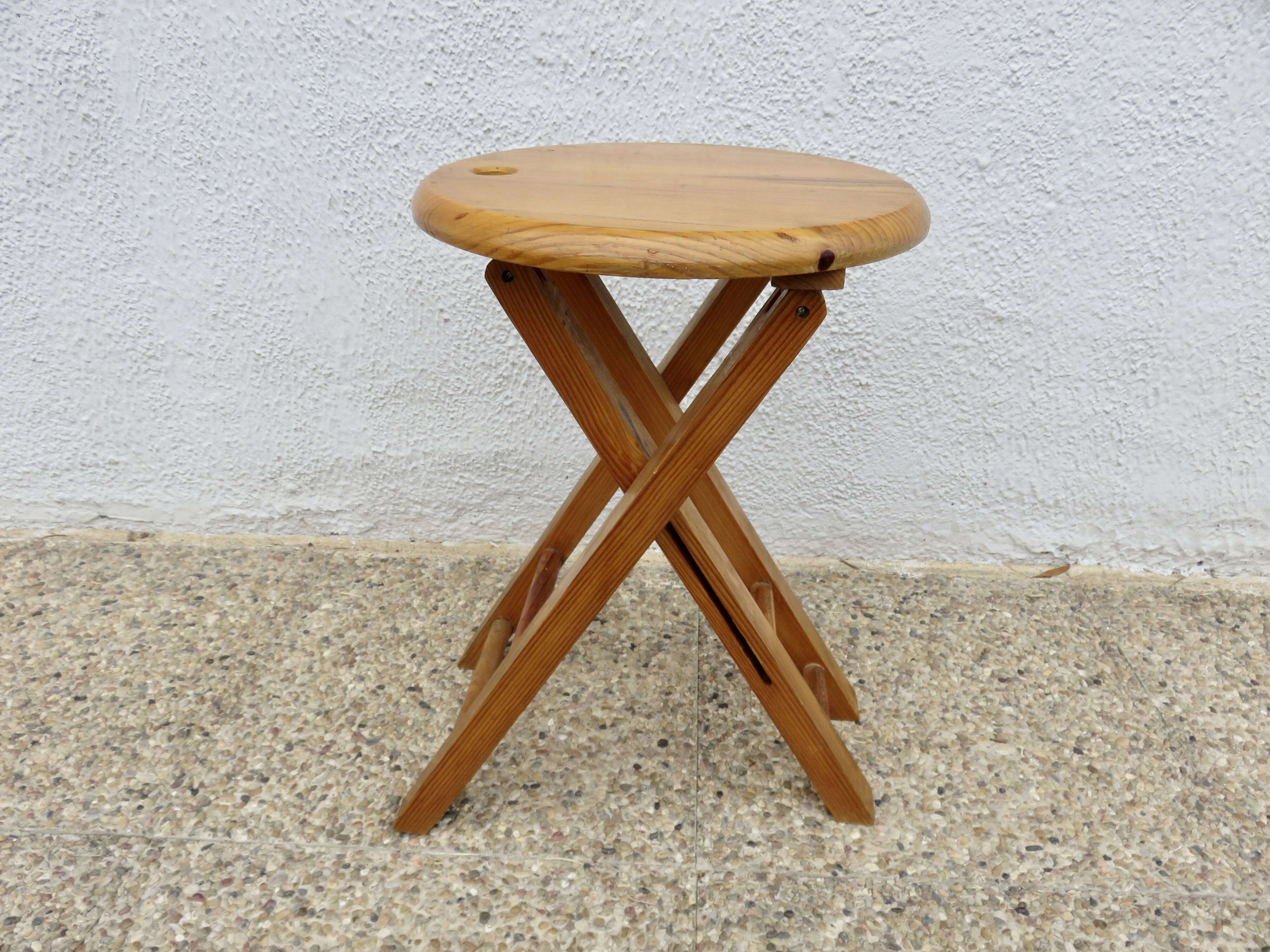 Tabouret pliant dans le style de Roger Tallon ou Adrian Reed, vers 1970