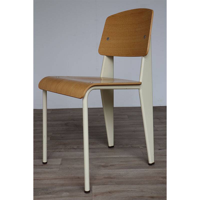 “Standard” chair by Jean Prouvé edition Vitra