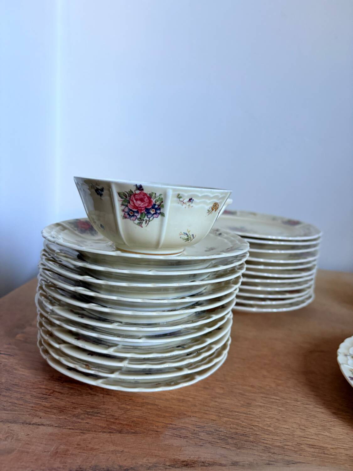 Service à dessert en porcelaine fine de Limoges