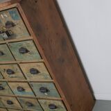 Meuble de quincaillerie industriel en pin peint, France années 1950