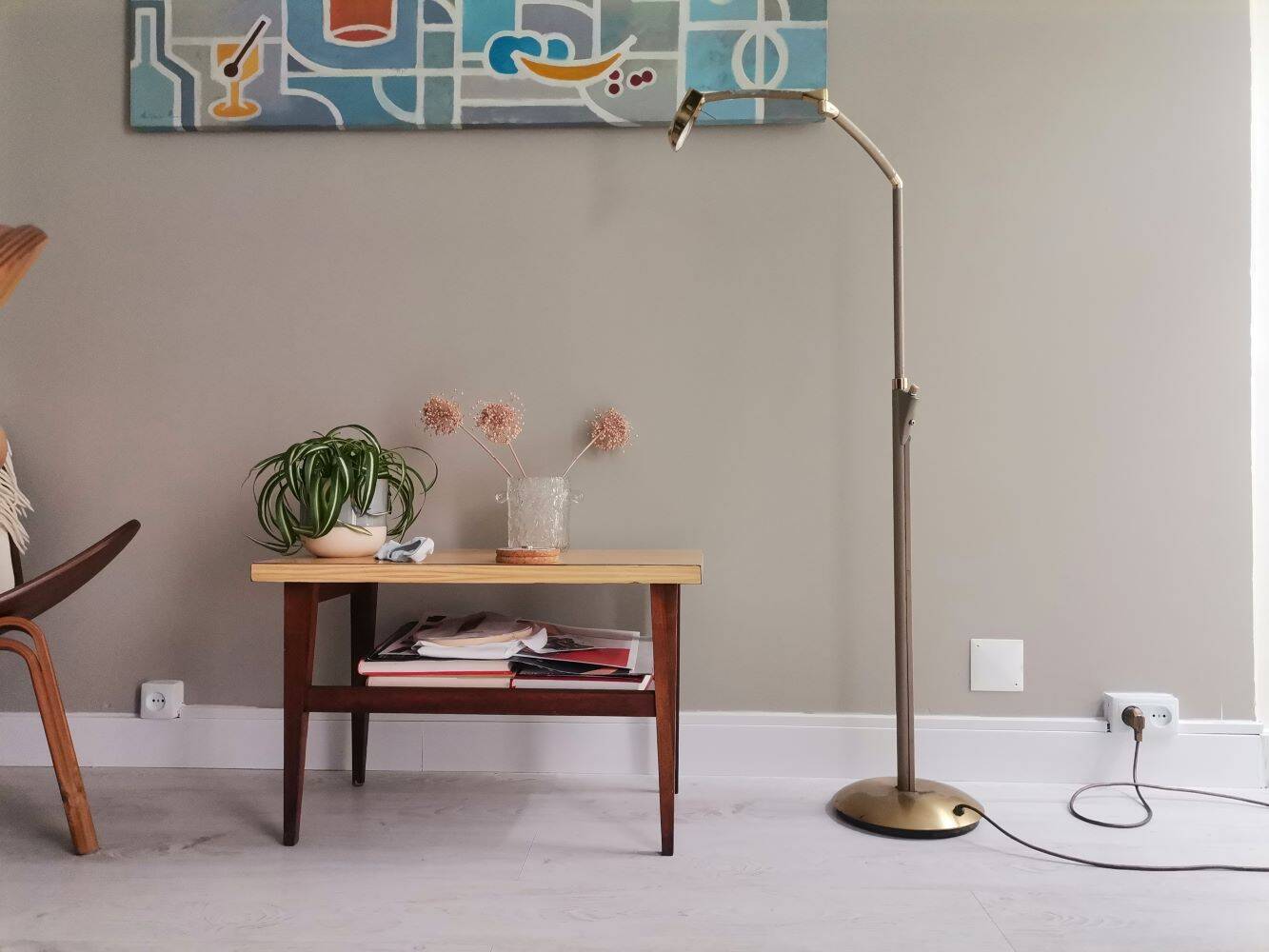 Adjustable swing arm modernist floor lamp
