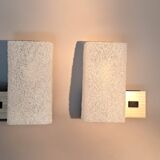 Paire d'appliques modernistes en métal et perspex, 1950-1960