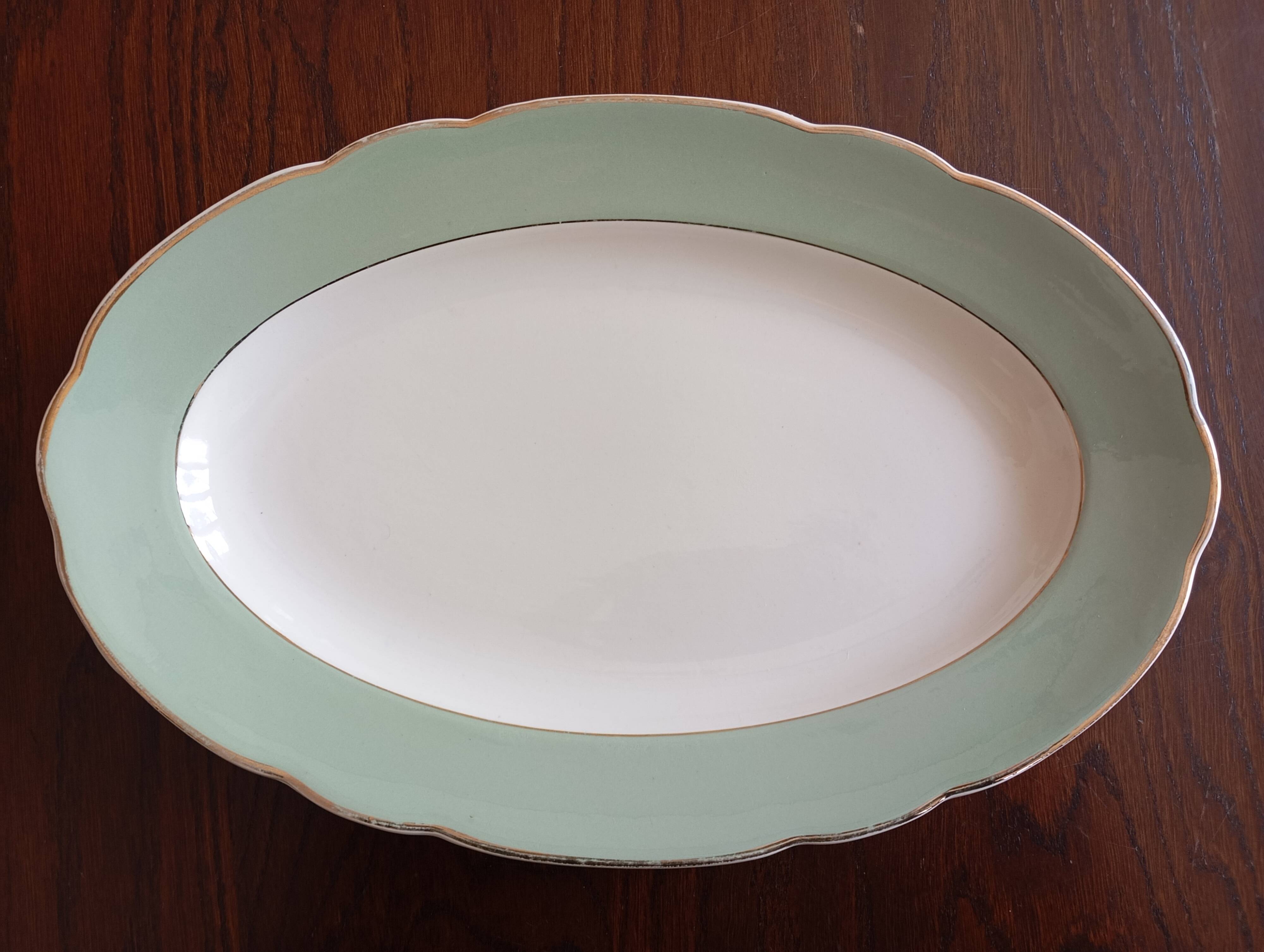 Villeroy & Boch Mettlach celadon and gold oval dish