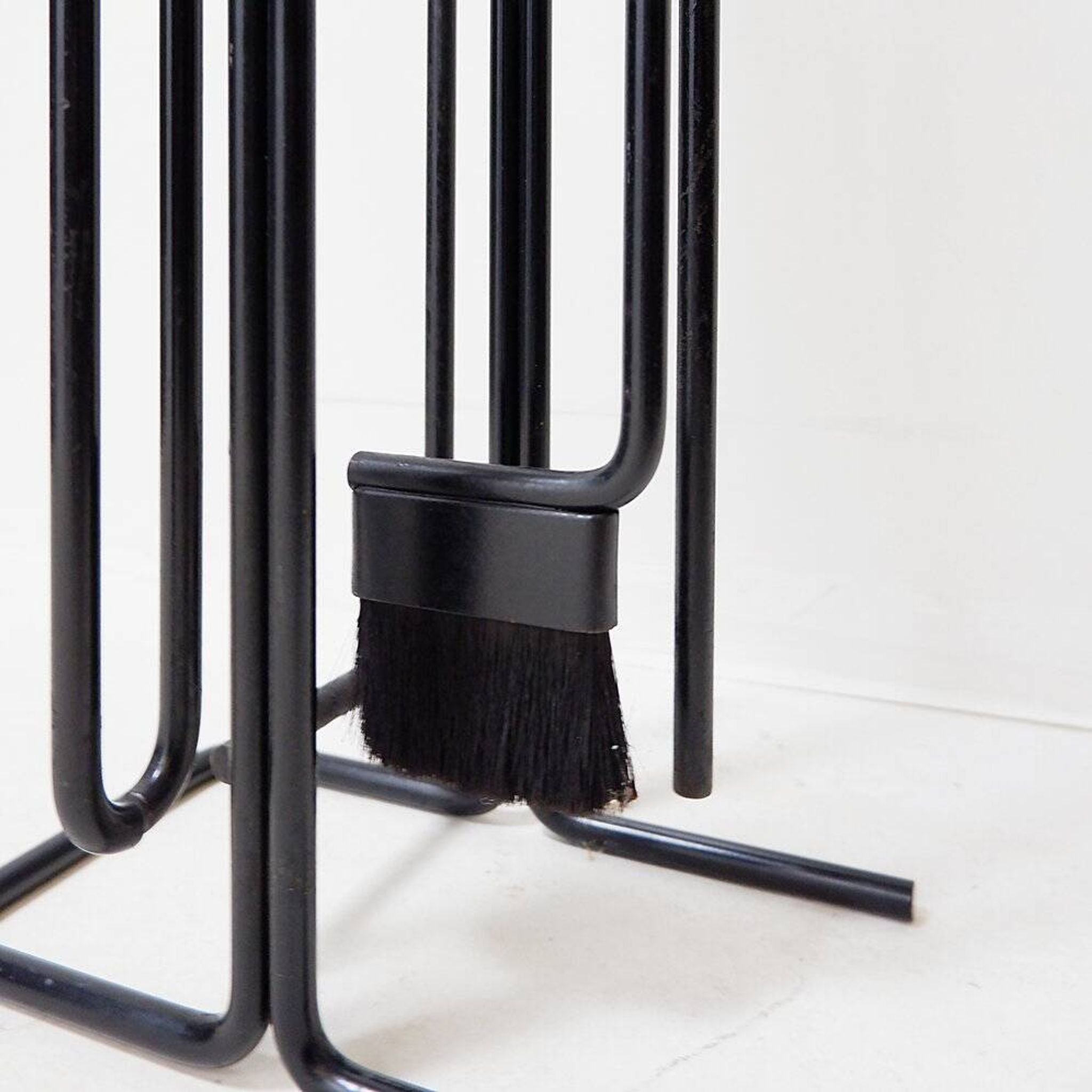 Minimalist black metal fireplace accessory set 'Mace-Line' by Ann Maes - 1970s