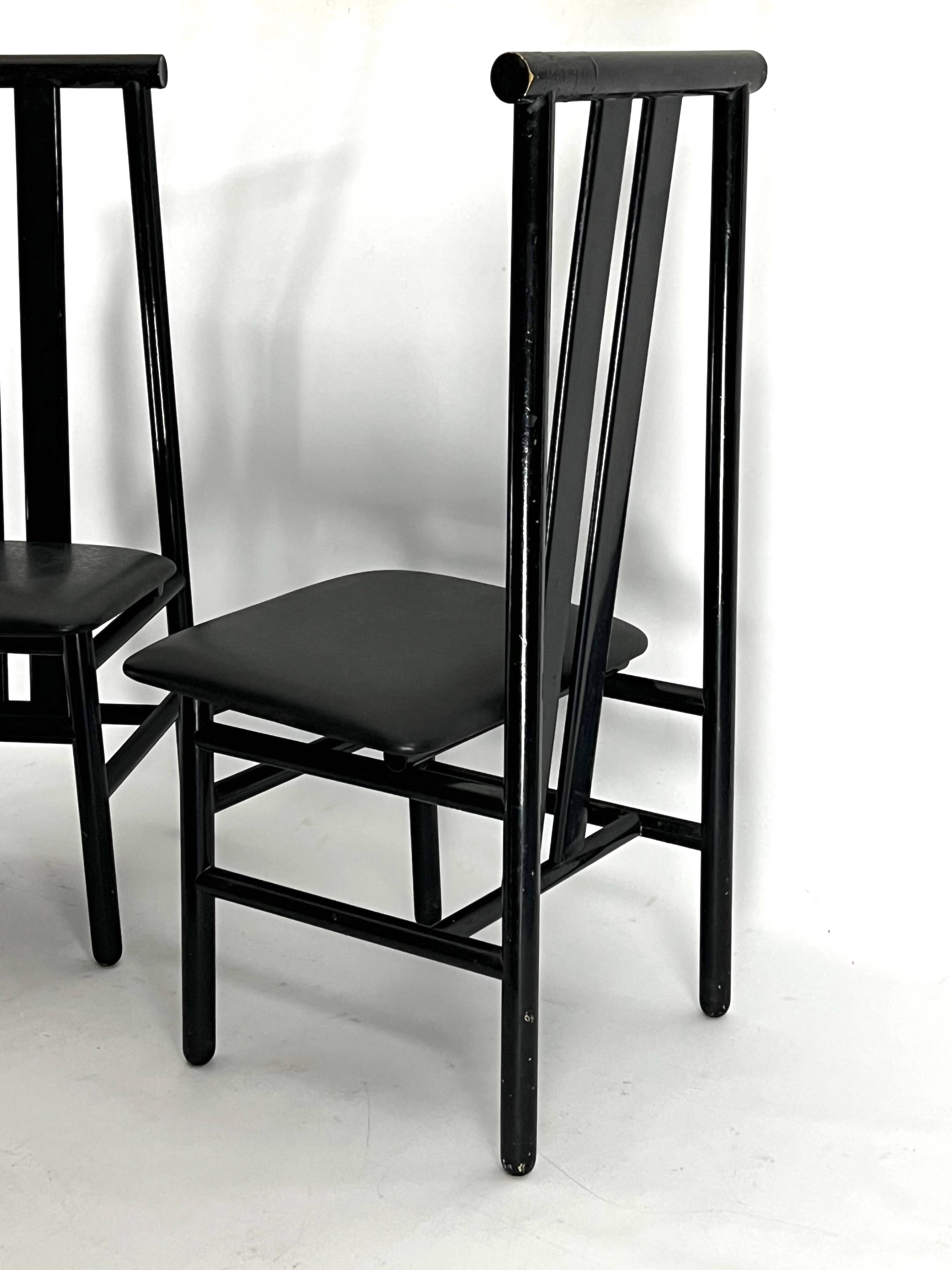 Mid-Century Set of four Zea dining chairs by Annig Sarian for T70. Italy 1980s