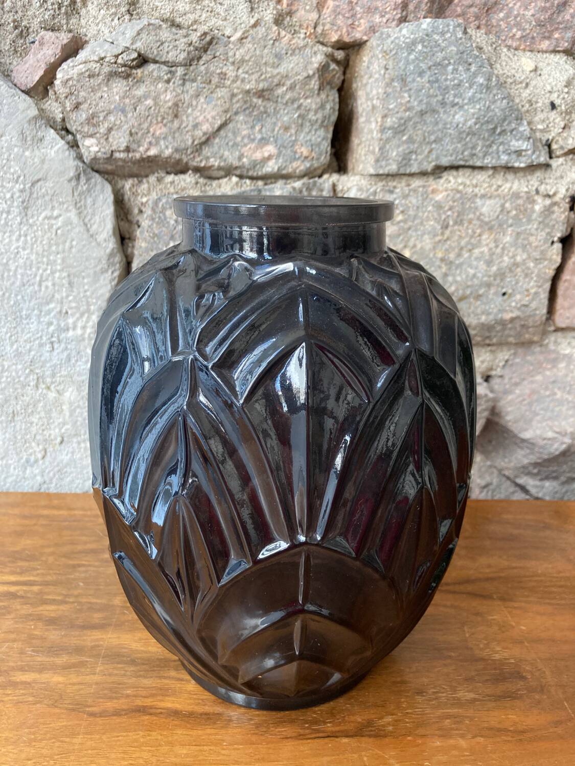 Vase style art deco gris