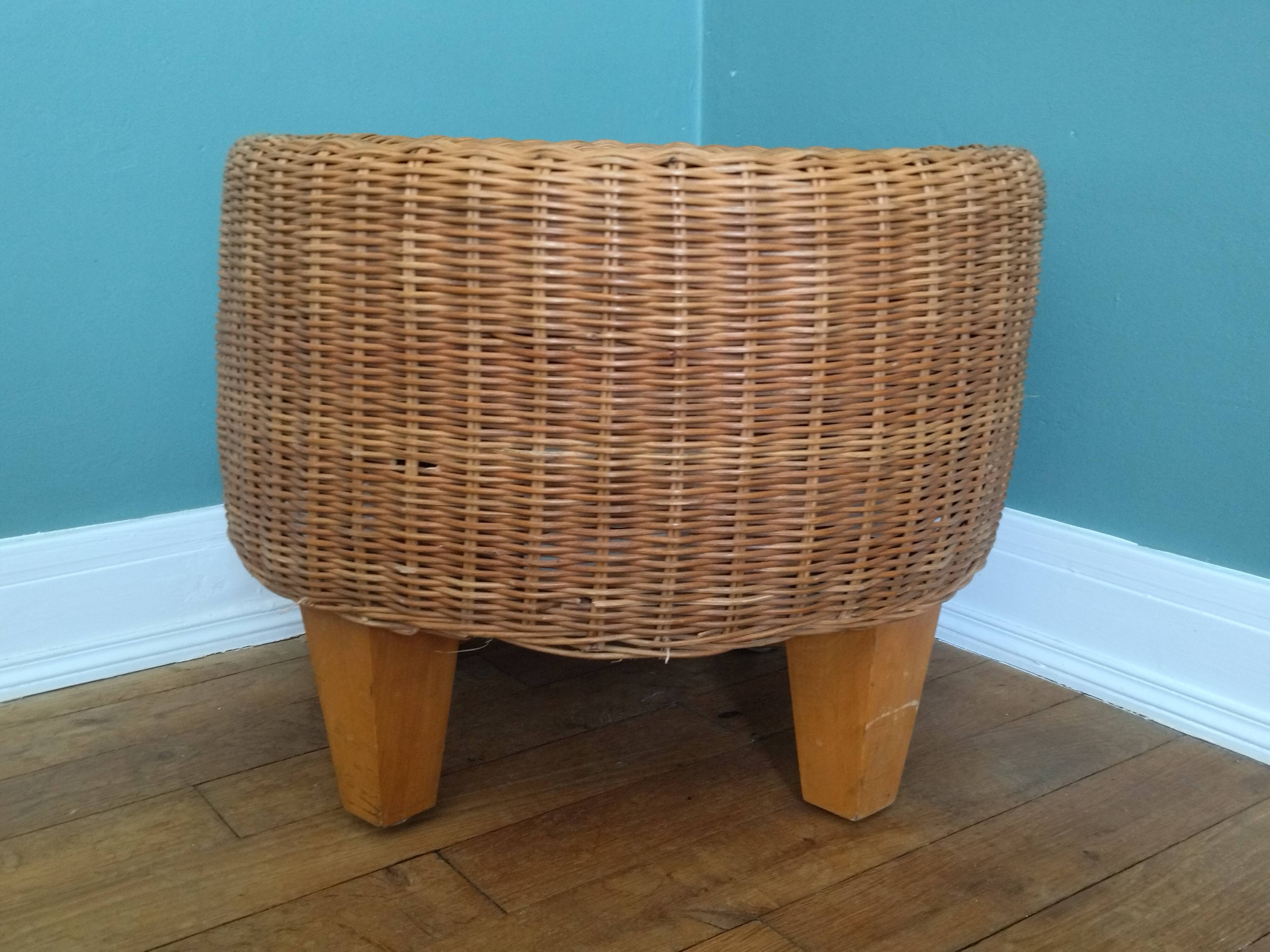 Vintage braided rattan pouf