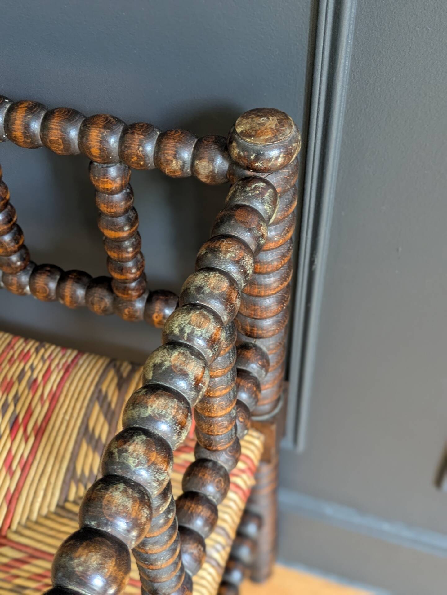 Paire de fauteuils anciens dits "Bobine"