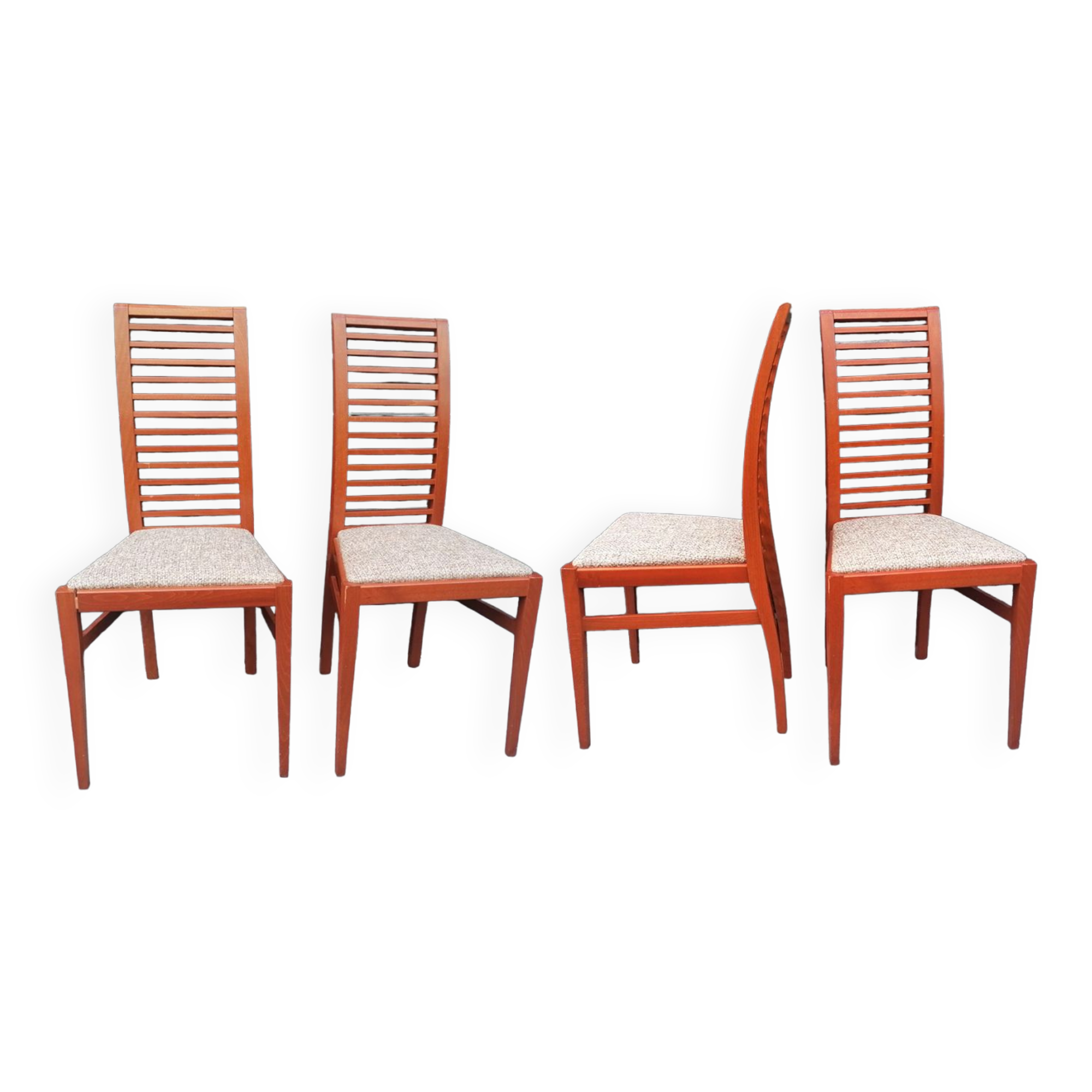 Four wooden chairs, Cinna 2000