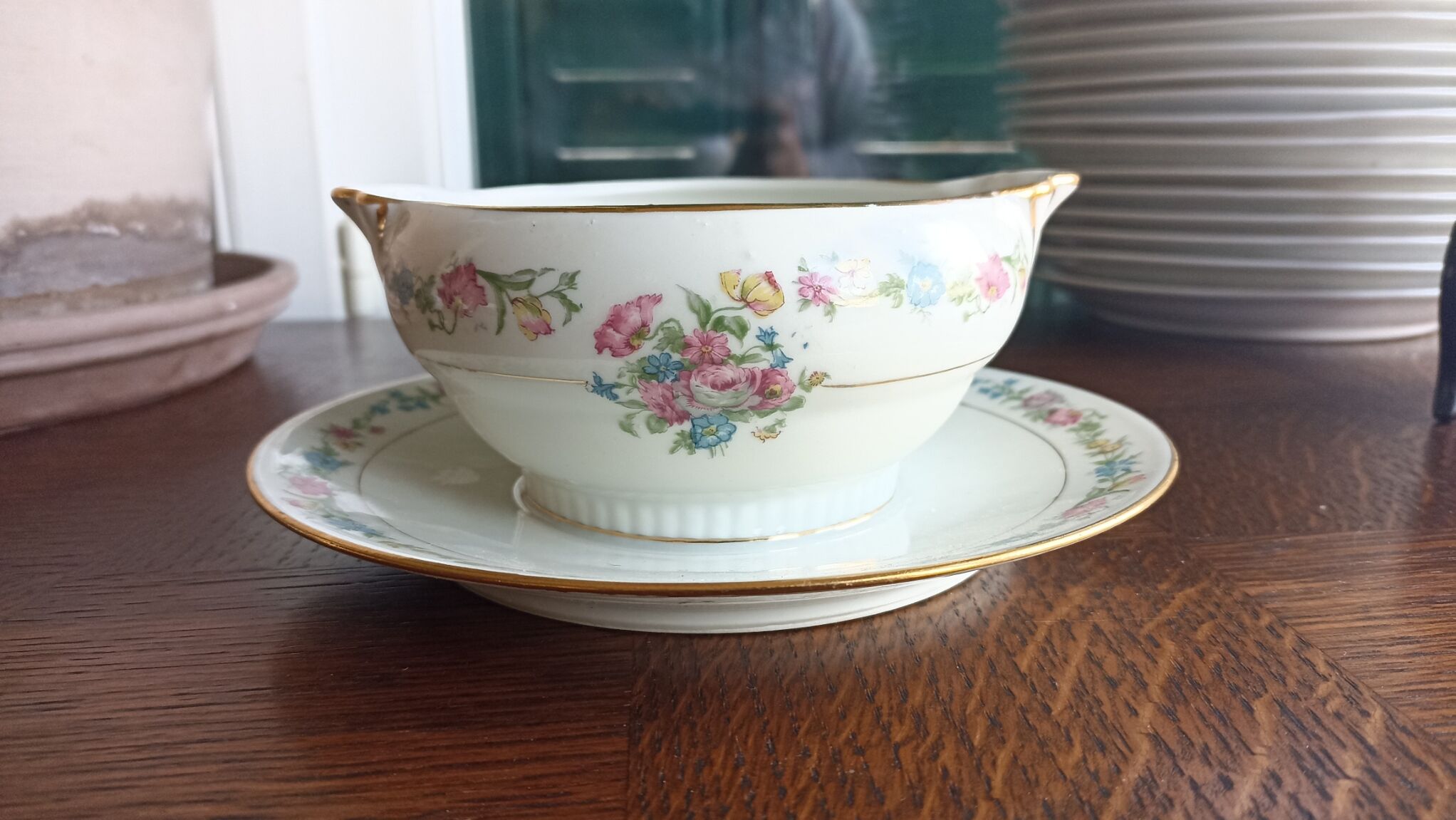 Saucière sur dormant fixe en porcelaine de Limoges - Porcelaine Limousine