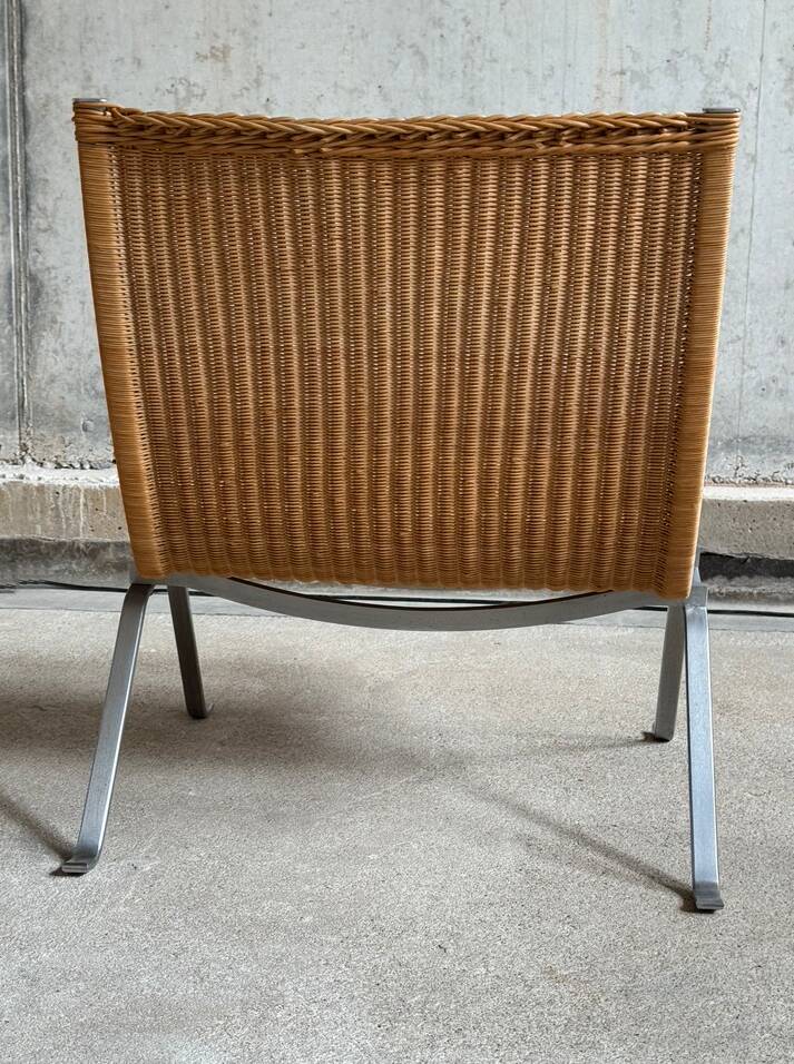 PK22 lounge chair by Poul Kjærholm for Fritz Hansen